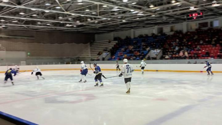 В Оленегорске дан старт чемпионату Мурманской области по хоккею